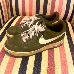 Forrest Green Nike AirFocre One size 9.5